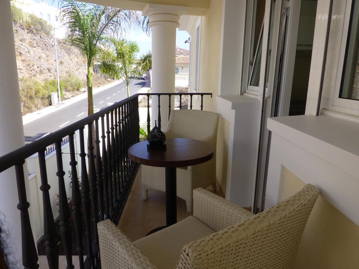 Villa Juliana Costa Adeje  ภายนอก รูปภาพ